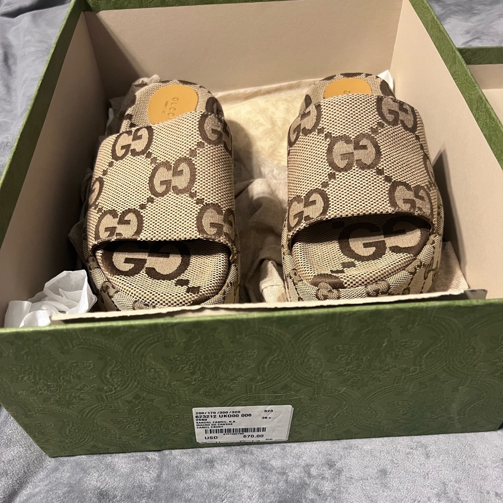 Gucci platform sandals size 38.5